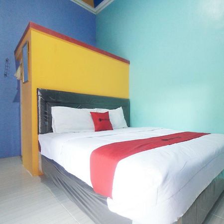 Reddoorz Syariah Near Mall Roxy Banyuwangi 2 Eksteriør bilde